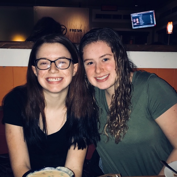 Meet your Posher, Gillian - Picture 1 of 1